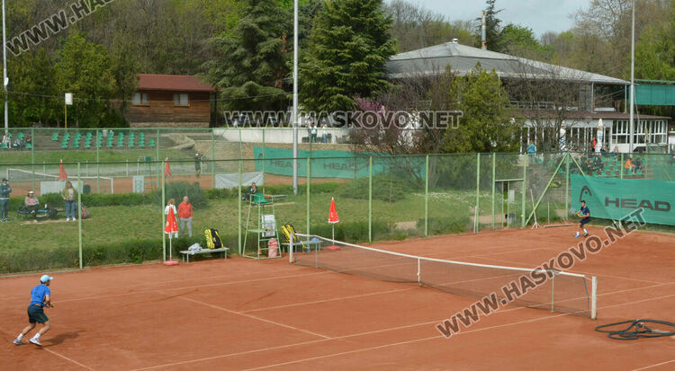 Хасково е домакин на международен турнир по тенис