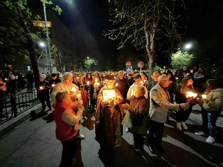 Великден е! Кърджали празнува възкресението на Христос!
