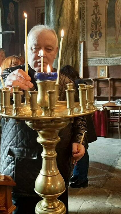 Смолянчани изпълниха храмовете за Великден