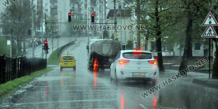 Най-много дъжд валя в Хасково, наводни улици