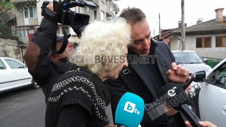 Изземват глутницата от "Къщата на кучетата" на ул. "Кольо Шишманов"... само, за да ги кастрират