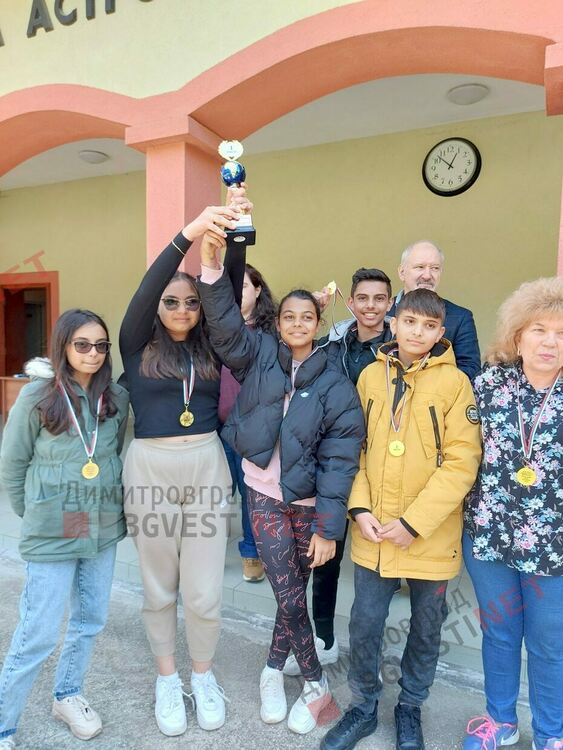 Над 40 деца от Димитровград участваха в „Пътуване към Космоса“