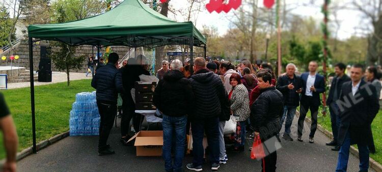 В Момчилград стана традиция да се раздават мекици на деня Арифе