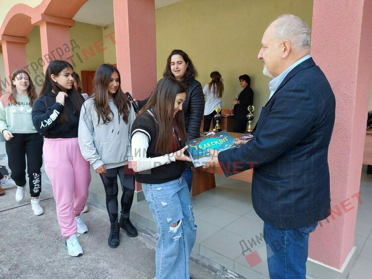 Над 40 деца от Димитровград участваха в „Пътуване към Космоса“