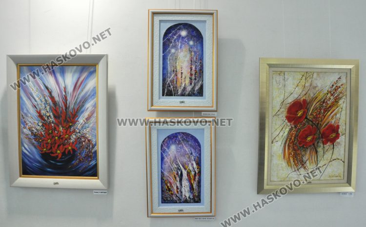 Снежана Генева показва картини с уловената пъстрота на природата