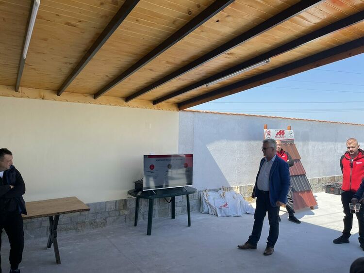 Производителят на керамични изделия "Младост" представи продуктите си в базата на "Строй - Ди"