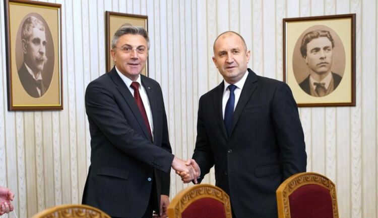 ДПС на консултации за съставяне на правителство при президента