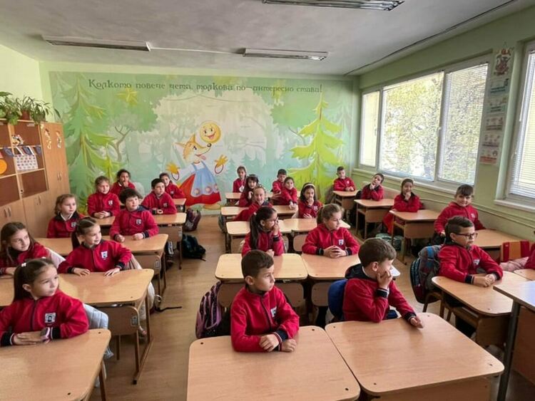 Всички училища в община Асеновград могат да получат финансиране за STEM среда