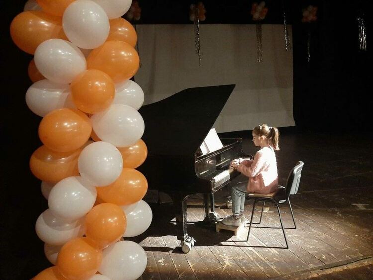 Талантите на Смолян завладяха сцената и публиката