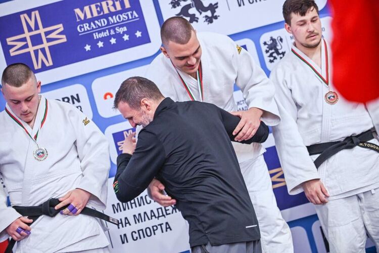 Христо Христов и Джани Бъчваров са шампиони от Държавното по джудо
