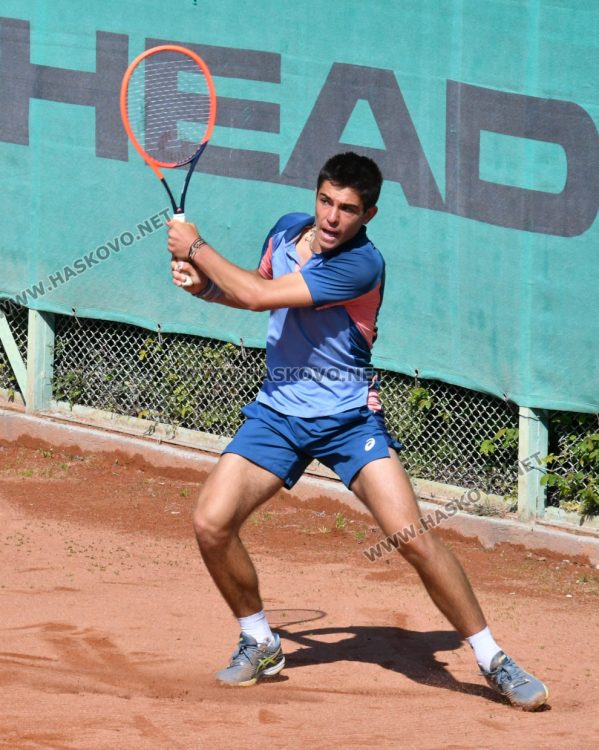 Българи триумфираха в сингъл надпреварата по тенис за  “Купа Хасково”