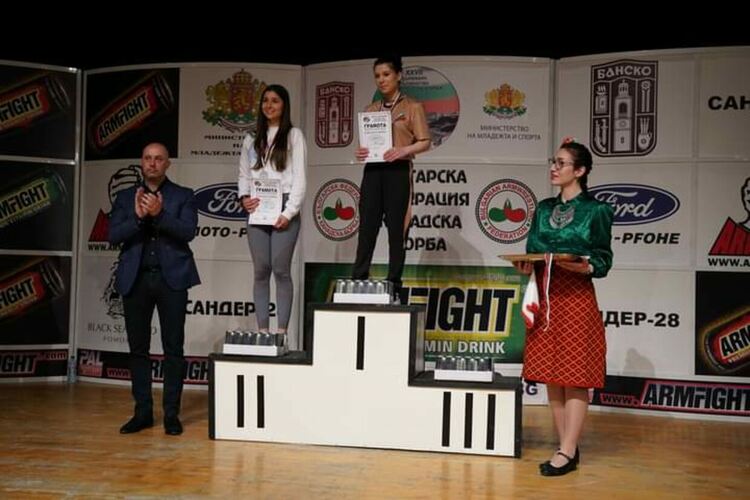 Мюневер от Ардино спечели два златни и един бронзов медал на Държавното по канадска борба 