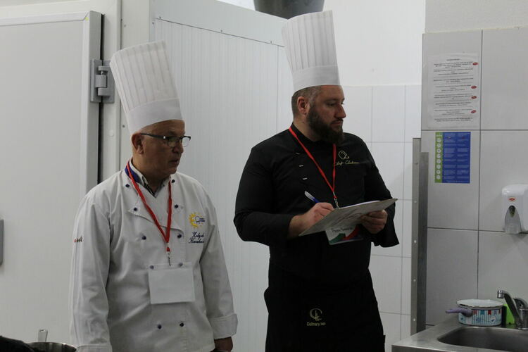 Ученици от Гимназията по туризъм с грамоти от Национално състезание за готварство и хотелиерство