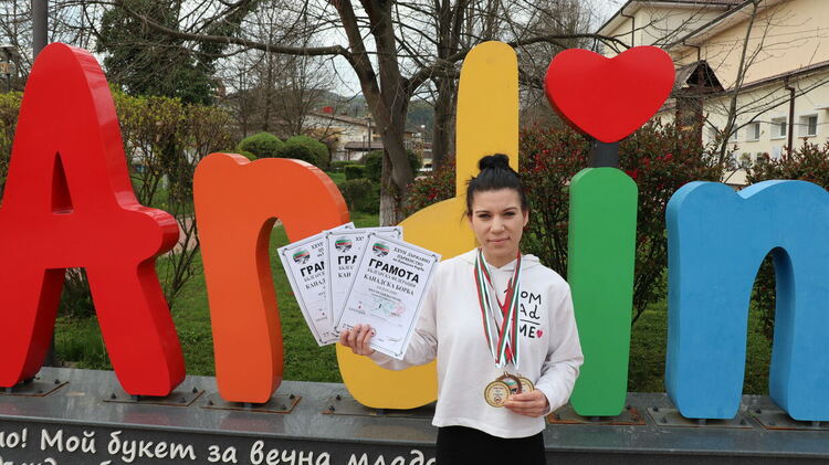 Мюневер от Ардино спечели два златни и един бронзов медал на Държавното по канадска борба 