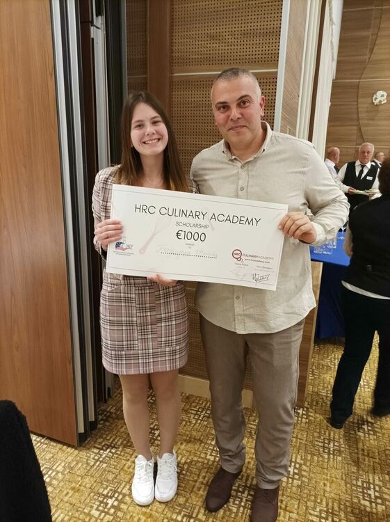 Ученици от Гимназията по туризъм с грамоти от Национално състезание за готварство и хотелиерство