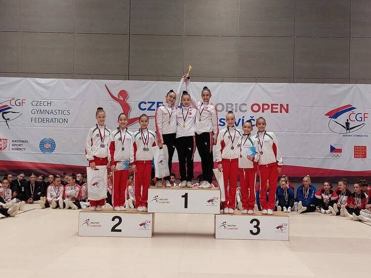 6 медала за „Мега спорт“ от международен турнир в Прага