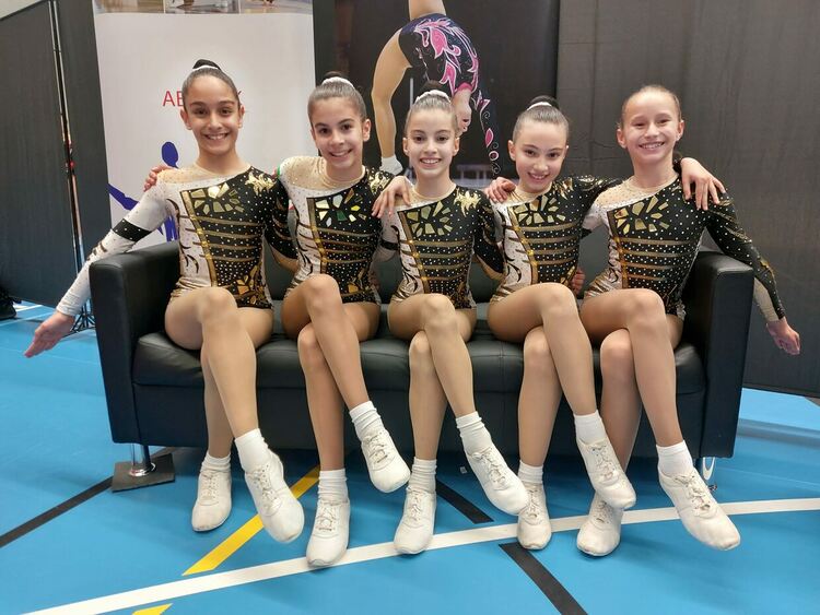 6 медала за „Мега спорт“ от международен турнир в Прага