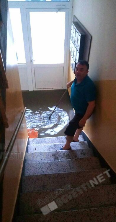    Порой удави Момчилград,удари и градушка