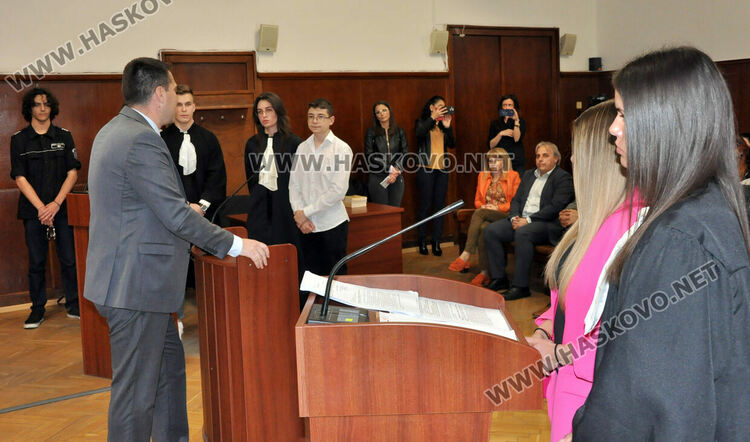 Симулативно дело с инфлуенсърка, пострадала при катастрофа с дрогиран водач в Хасково 