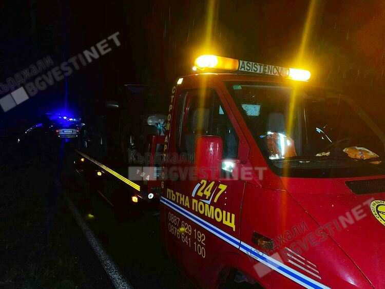 МВР потвърдиха:Един загинал и един тежко ранен в катастрофата при Великденче/снимки/