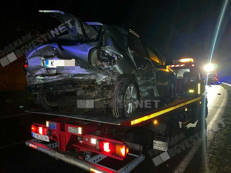 МВР потвърдиха:Един загинал и един тежко ранен в катастрофата при Великденче/снимки/