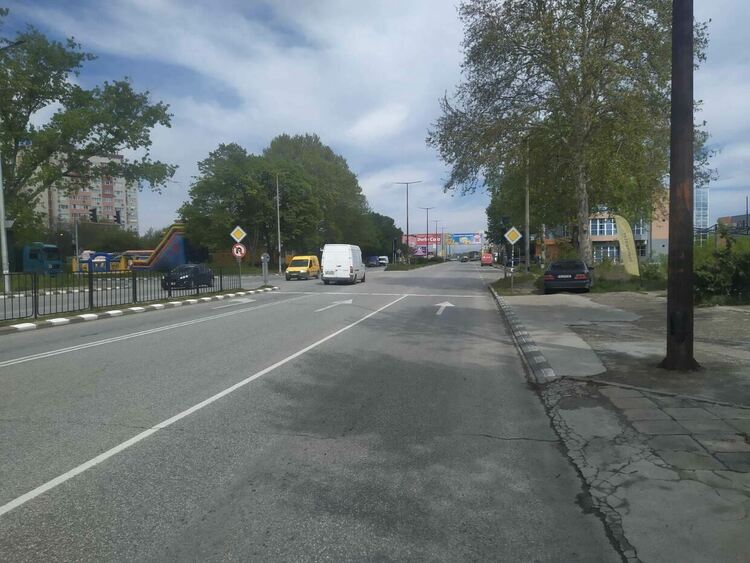 Изключват светофара на кръстовището за кв. Запад заради ремонт