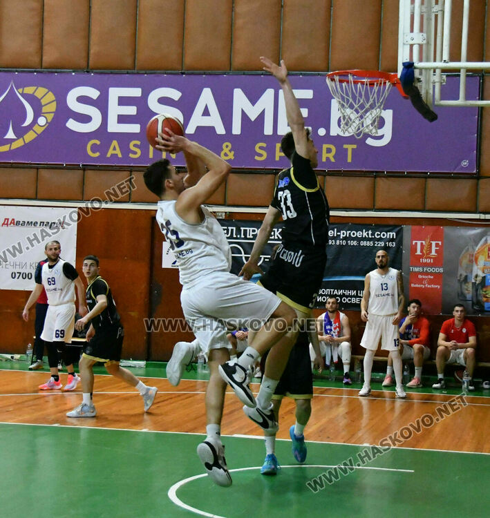 Баскетболистите на Хасково със служебна победа над БК 3.6.9. в плейофите на първенството