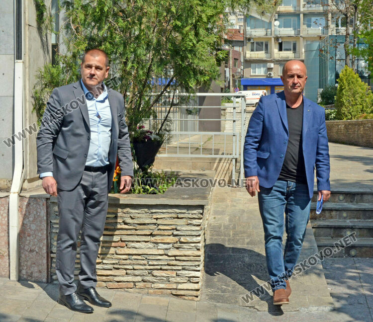 Поднесоха цветя в памет на загиналите при трудови злополуки в Хасково