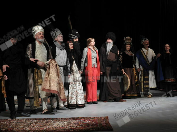 Кърджали се потопи във великолепието на персийската култура