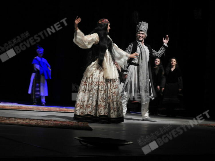 Кърджали се потопи във великолепието на персийската култура