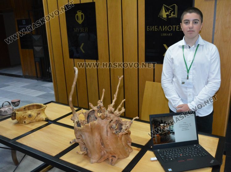 Нови технологии в производството на мебели и много стил показаха ученици в Националното състезание в Хасково