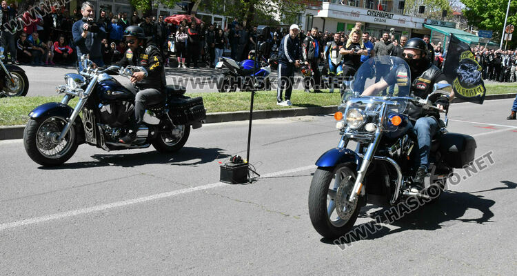 Рокерско шоу и състезателни стартове за празника на Харманли