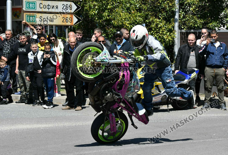 Рокерско шоу и състезателни стартове за празника на Харманли