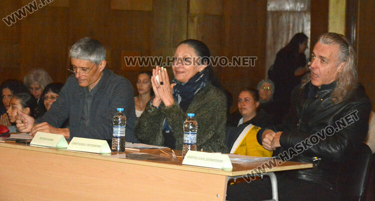 Купата на кмета от Фестивала на камерния танц бе връчена на участници от Бургас