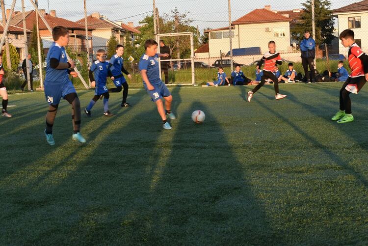 4 отбора се включиха в детски футболен турнир за празника на Харманли