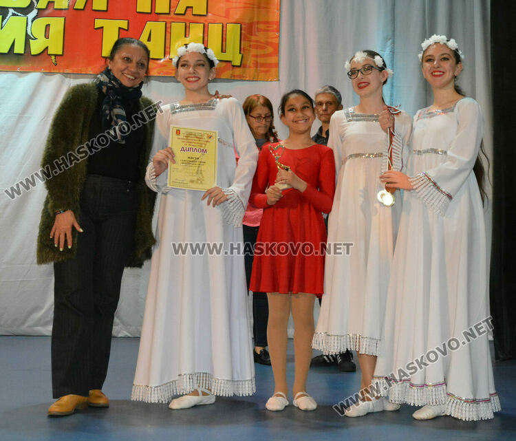 Купата на кмета от Фестивала на камерния танц бе връчена на участници от Бургас