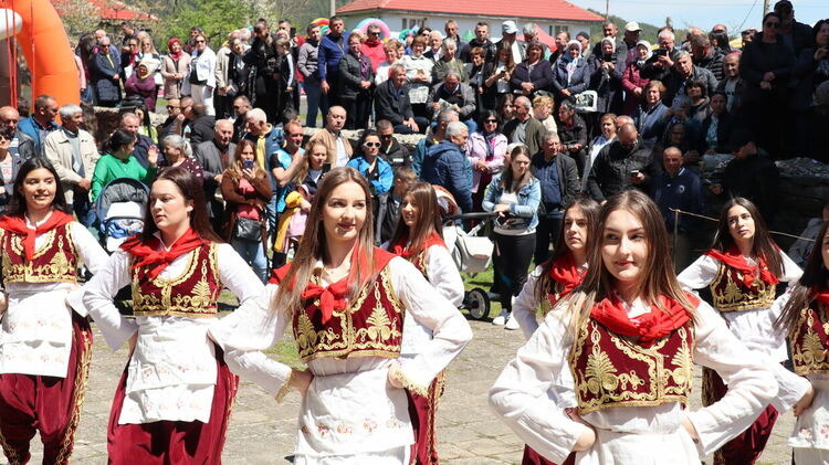 Възобновиха традиционния събор в Кобиляне