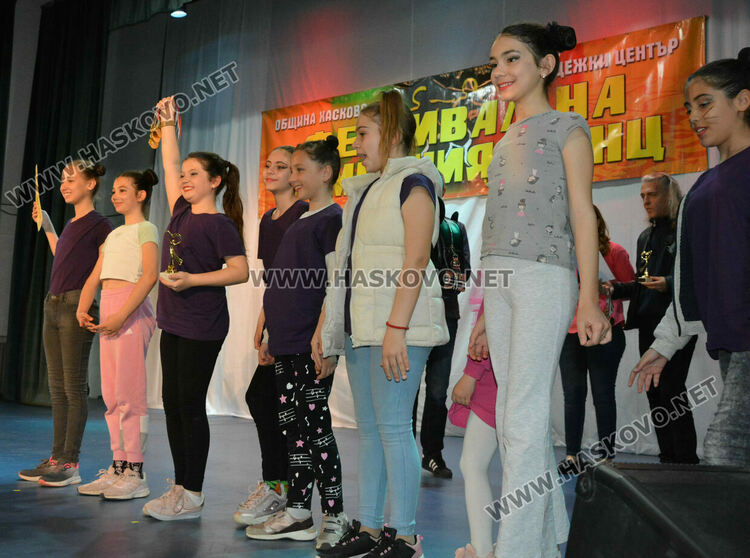 Купата на кмета от Фестивала на камерния танц бе връчена на участници от Бургас