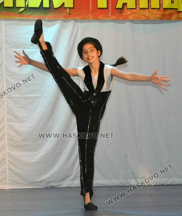 Купата на кмета от Фестивала на камерния танц бе връчена на участници от Бургас