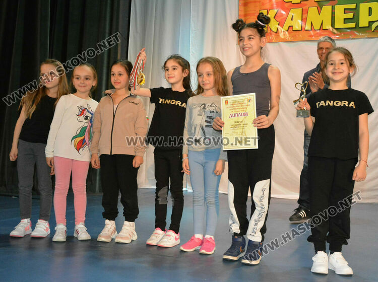 Купата на кмета от Фестивала на камерния танц бе връчена на участници от Бургас