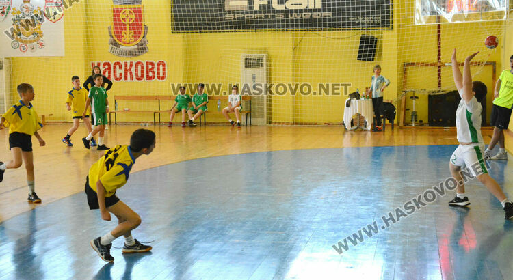 Младите хандбалисти на „Асти 91“ се класираха за финалния турнир на държавното