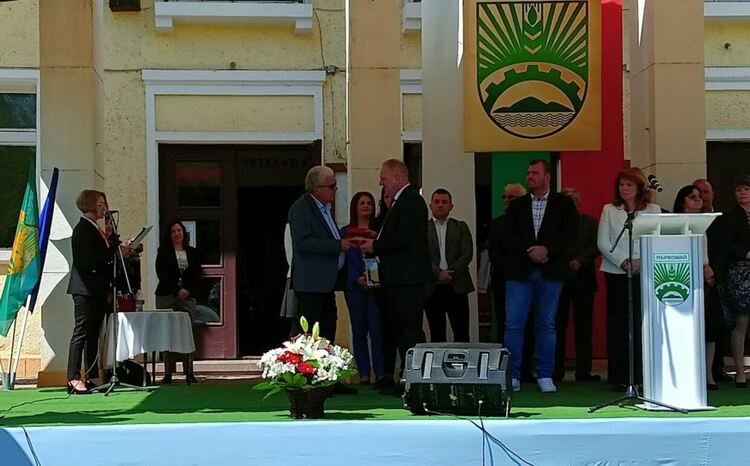 Първомай посрещна празника си в присъствието на вицепрезидента