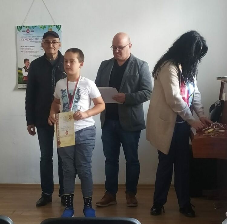 „Зора Зорничка“ с медали и грамоти от националния конкурс „Орфеево изворче“