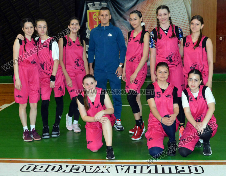 Хасково домакинства на финалите на ученическите игри за девойки по баскетбол и хандбал