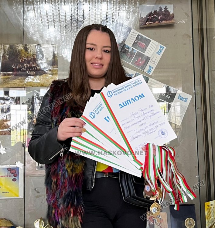 Награди от три национални конкурса за хасковски ученици