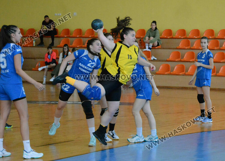 Хандбалният тим на Царската гимназия е вицешампион на Ученическите игри