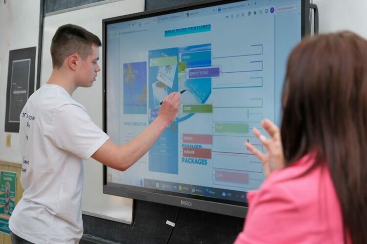 Гимназията по туризъм в Хасково обмени иновативни практики с три училища