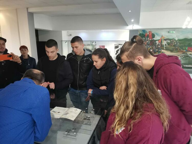 Гимназията по туризъм в Хасково обмени иновативни практики с три училища