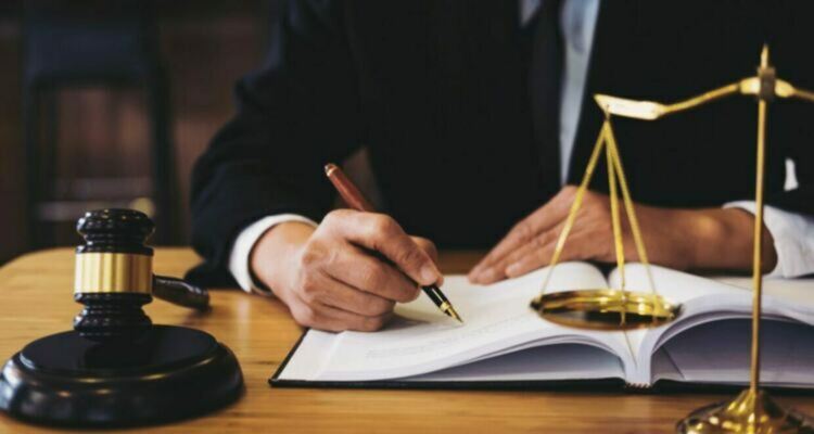 Нотариус от Хасково осъди прокуратурата за незаконно обвинение, по което бе оправдана