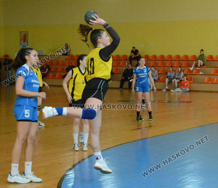 Хандбалният тим на Царската гимназия е вицешампион на Ученическите игри